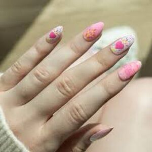 ⭐️NEW Red Aspen nail dashes